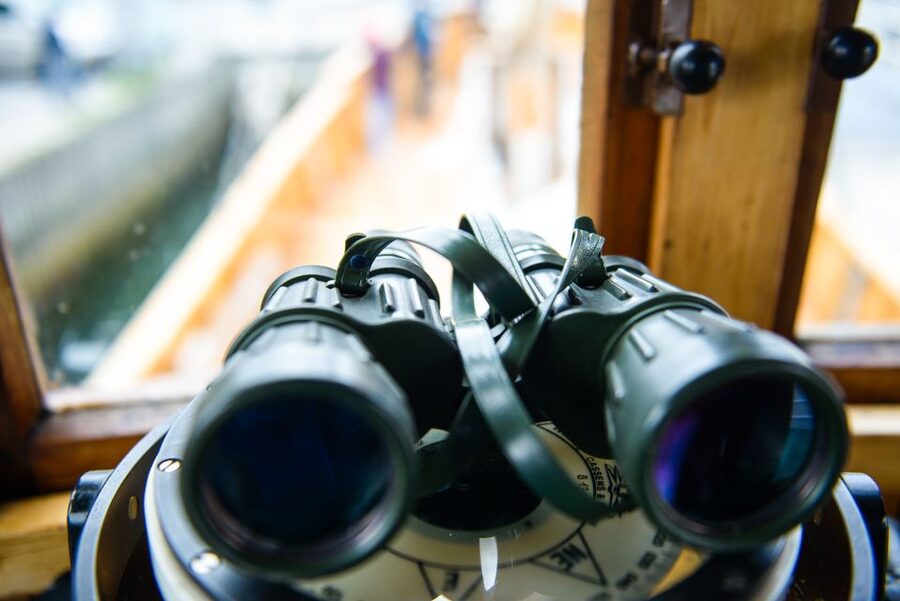 1 Hour Photo & History Cruise - Fjellheisen, Polaria, and the mountain setting