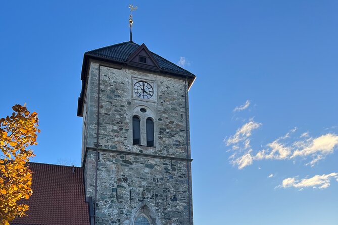 2 Hour City Walk through Trondheim - Stiftsgården: a royal residence with a garden