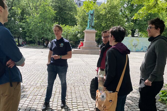 2-Hour Essential Oslo in the City Center Guided Walking Tour - Why this short Oslo walk works