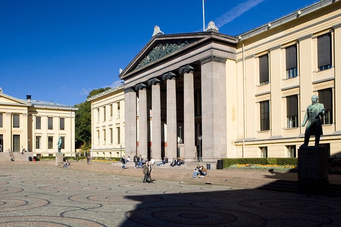 2-Hour Essential Oslo in the City Center Guided Walking Tour - The Royal Palace from Karl Johans gate
