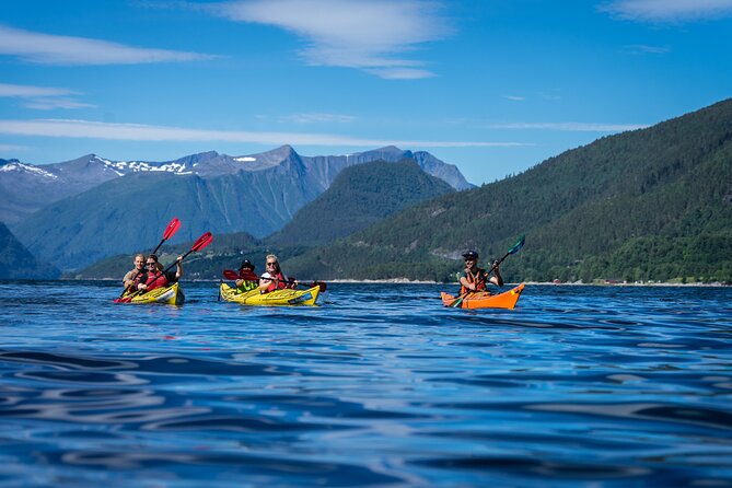 3-Hour Kayak Tour in Åndalsnes - Meeting at the Adventure Center in Åndalsnes