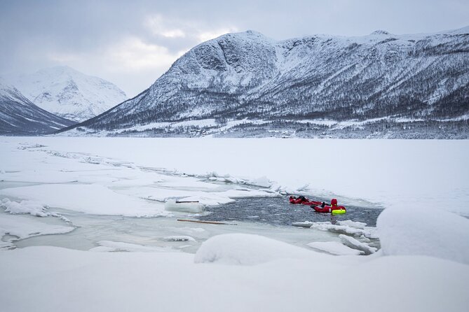 3-Hour Shared Arctic Morning Floating Experience in Norway - The warm hut, fire, and Norwegian treats