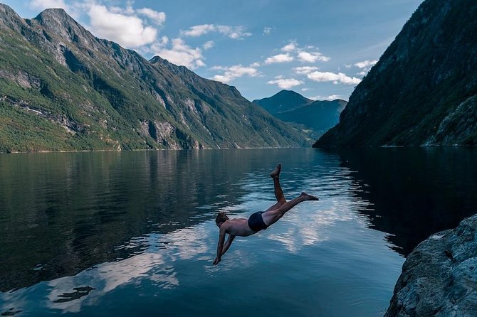 6 Day Fjord Kayaking Trip Norway - Paddling from the coast into Storfjord