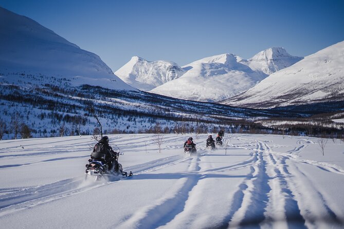 Adventure Snowmobile Safari - Who should choose this safari?