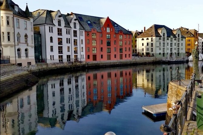 Ålesund-Aksla-Alnes-Giske-Sunnmøre museum 100 % Highlights 4.5 H - Waldehuset and the story of the 1904 fire
