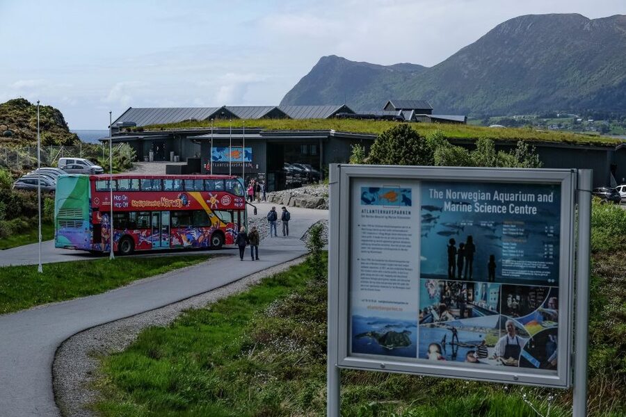 Alesund: City Sightseeing Hop-On Hop-Off Bus Tour - Stop 4: Parkgata and Parken Kulturhus
