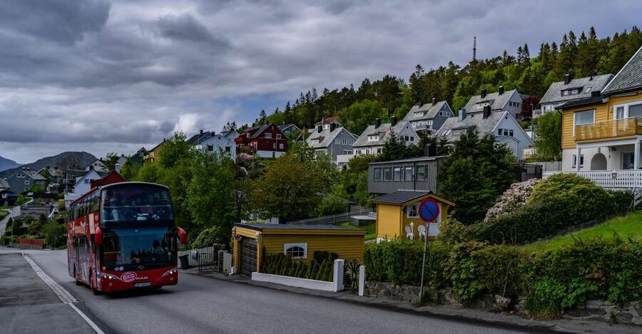 Alesund: City Sightseeing Hop-On Hop-Off Bus Tour - Stop 1: Cruise Terminal and Keiser Wilhelms gate 4