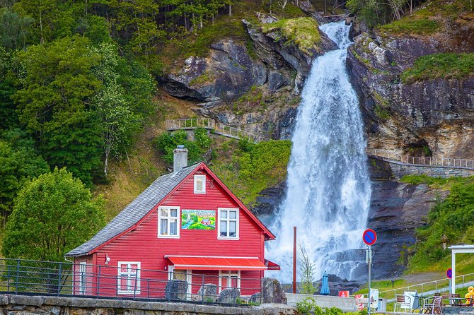 AMAZING HARDANGER FJORD: Private guided round trip from Bergen, 10 hours - Why this Hardanger Fjord trip earns ten hours