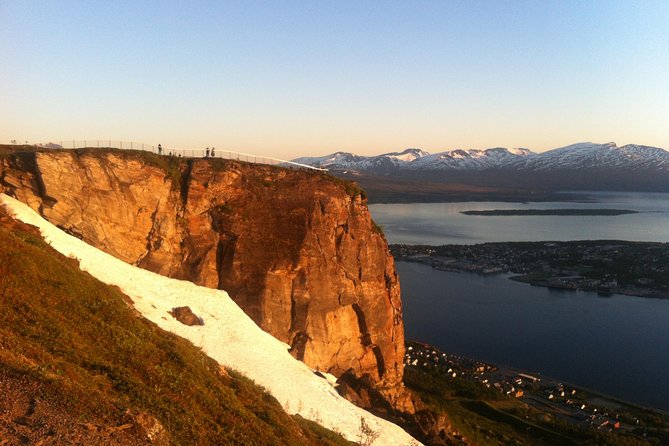 Arctic Panorama cable car excursion - Fjellstua Café and the Norwegian waffle break