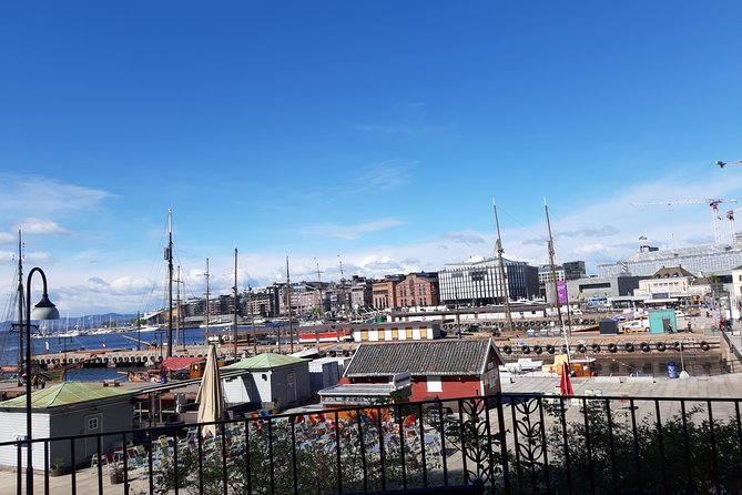 Art and Museum Tour of Oslo - Akershus Fortress and seventeenth-century Kvadraturen
