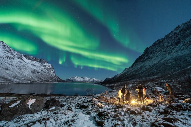 Aurora Hunt with the campfire and professional photographer - Key points at a glance