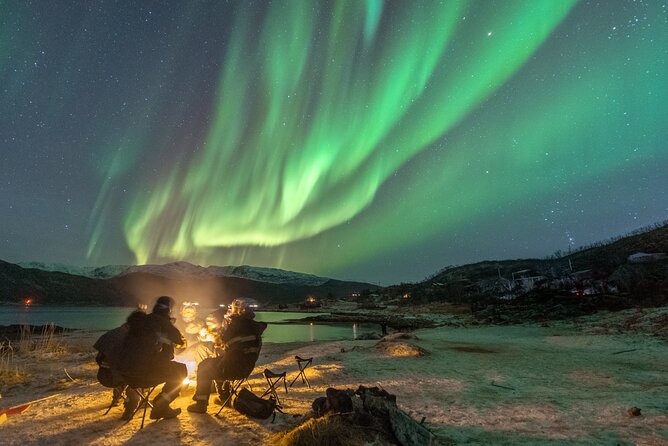 Aurora Hunt with the campfire and professional photographer - How the route changes with the weather