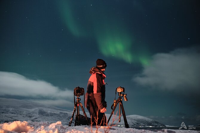 Aurora Safari Chase by big bus, free Photos, toilet onboard - Leaving Tromsø for darker skies