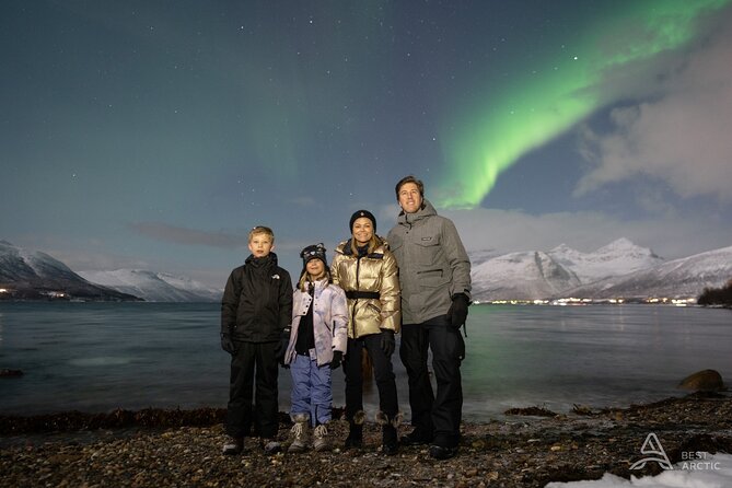 Aurora Safari Chase by big bus, free Photos, toilet onboard - Food, drinks, and the meal upgrade