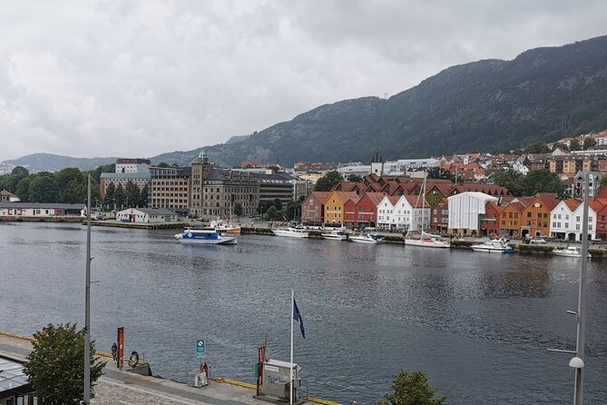 Bergen City Cruise - Skuteviken and the old wooden shoreline