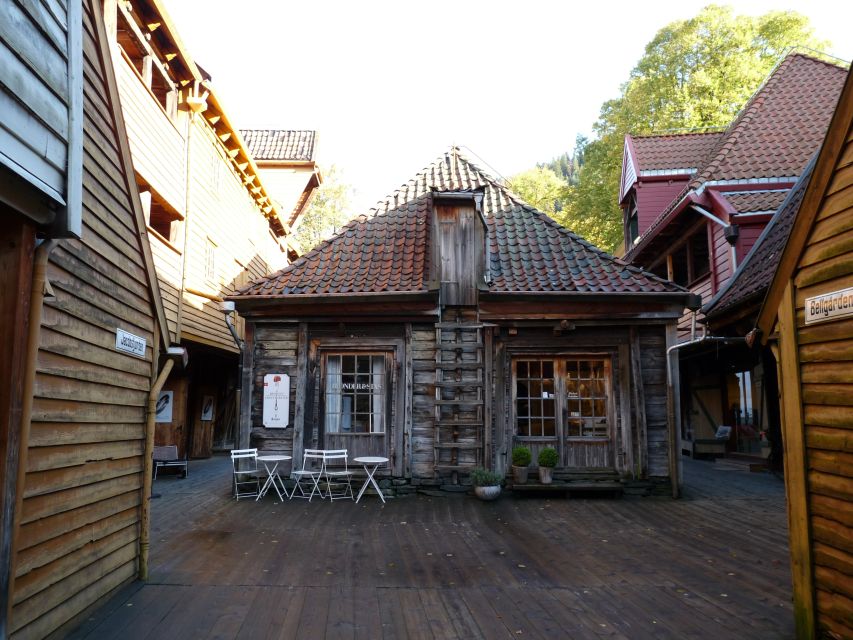 Bergen: City Tour on Foot - Why this is a smart first activity in Bergen