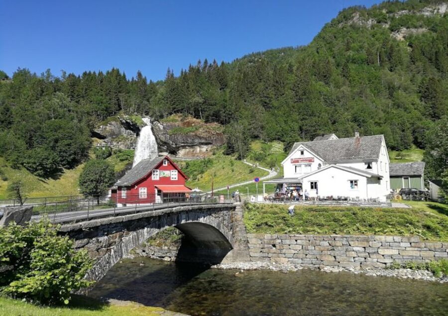 Bergen: Hardangerfjord, Voss Gondola & 3 Great Waterfalls - Is $313 a fair price?