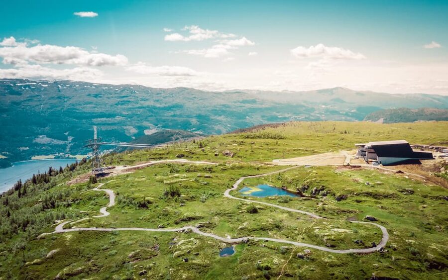 Bergen: Hardangerfjord, Voss Gondola & 3 Great Waterfalls - What the minibus and schedule mean for you