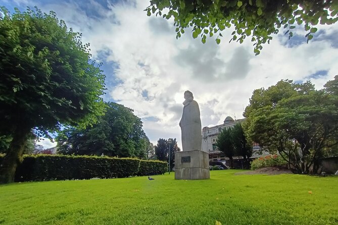 Bergen in Your Pocket: Landmarks and Lore Audio Tour - Festplassen and Bergen’s public squares
