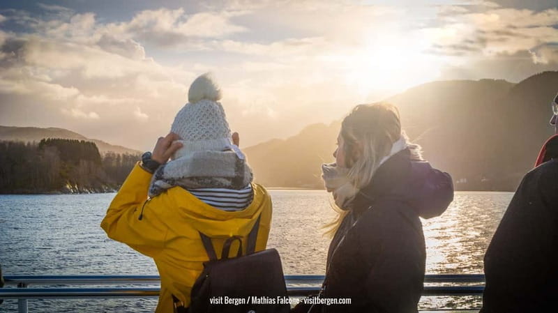 Bergen: Mostraumen Fjord & Waterfall Cruise - Leaving Bergen beside Bryggen