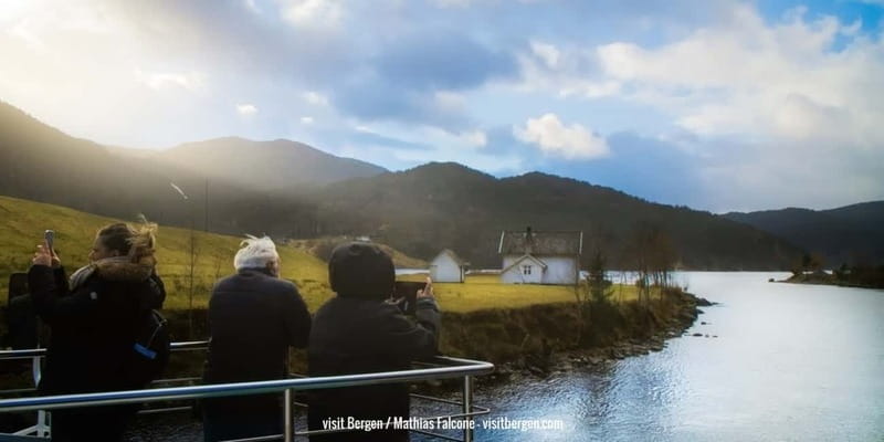Bergen: Mostraumen Fjord & Waterfall Cruise - Winter ice and weather limits