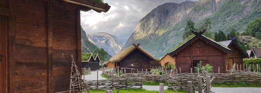 Bergen: Nærøyfjord Cruise and Flåm Railway Ride to Oslo - From Bergen to Tvinde Waterfall