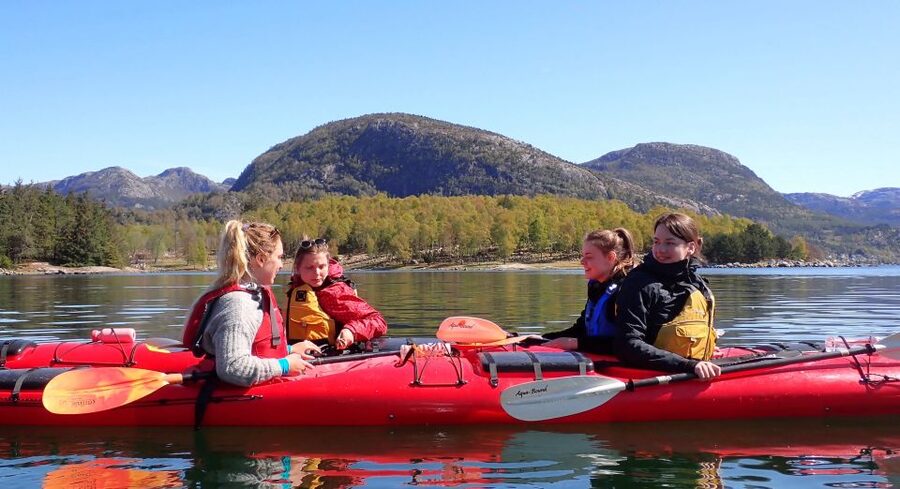 Bergen: Øygarden Islets Guided Kayaking Tour - Three and a half hours among the Øygarden islets