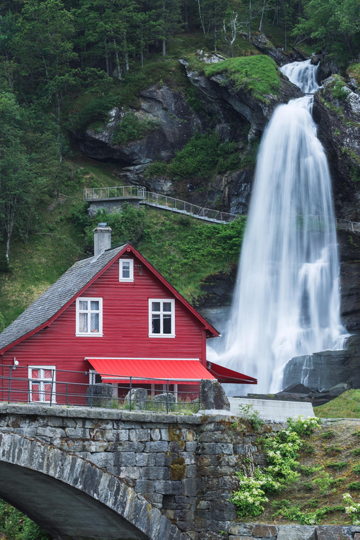 Bergen: Private Waterfalls and Wonders of Fjord Norway - Skjervsfossen and the road toward Måbø Valley