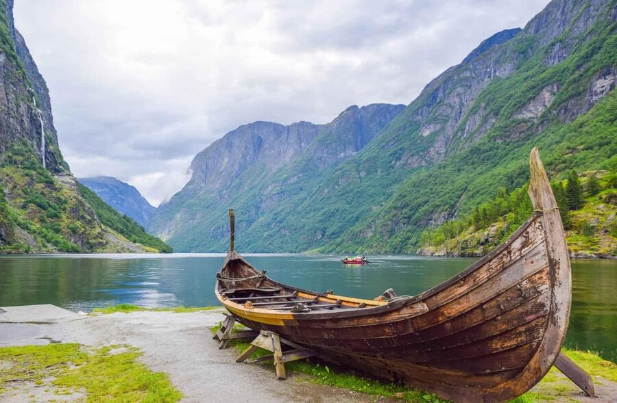 Bergen: Viking Village, Nærøyfjorden Cruise and Flåm Railway - Cruising the narrow Nærøyfjord
