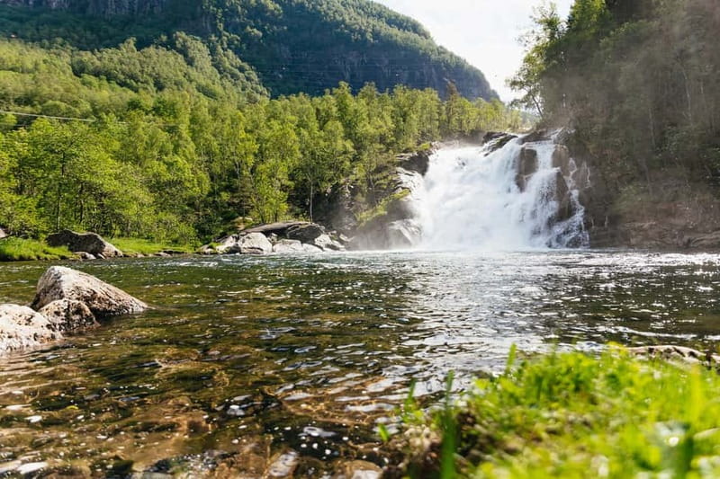 Bergen: Waterfalls of Hardangerfjord Shore Excursion - Hardangerfjord, orchards, and Norway’s scenic roads