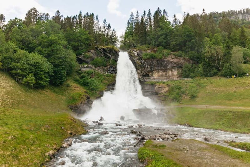 Bergen: Waterfalls of Hardangerfjord Shore Excursion - Norheimsund: your best chance to slow down