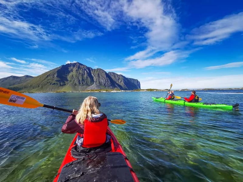 Bøstad: Kayaking Tour in Lofoten with Snacks - The first 20 minutes: safety, boats, and basic confidence