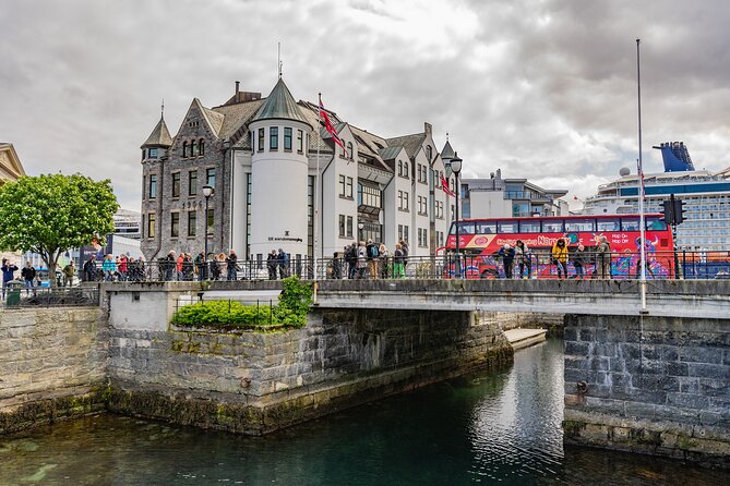 City Sightseeing Alesund Hop-On Hop-Off Bus Tour - Stop 5: Destinasjon Alesund & Sunnmøre