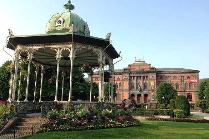 City Walking Tour - Bergen On Foot - Why this two-hour Bergen walk works