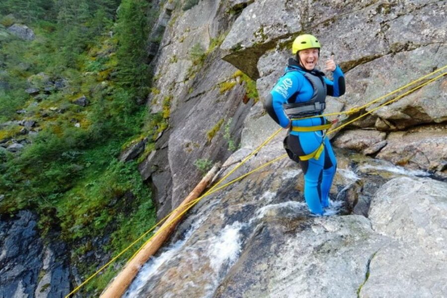 Dagali: Extreme Canyoning Experience - Four-meter Giant’s kettles
