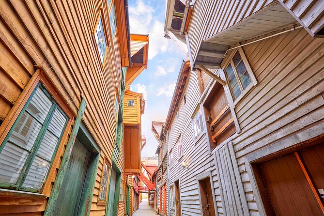 Discover Bergen on Foot and Boat - Walking through Bryggen’s wooden wharf