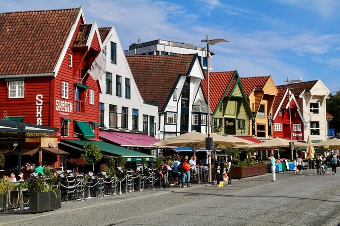 Discover Sensational Stavanger: Self-Guided Audio Tour - Stavanger Cathedral and centuries of Norwegian story
