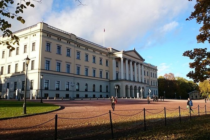 Downtown Oslo: Self-Guided Highlights and History Audio Tour - Key points at a glance