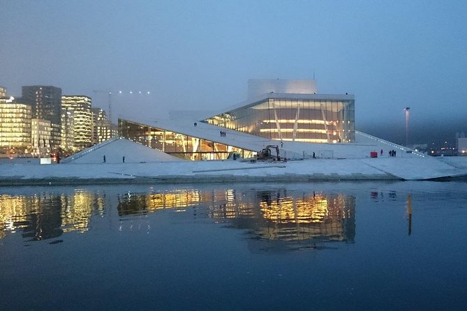 Downtown Oslo: Self-Guided Highlights and History Audio Tour - Starting at Rådhusplassen and heading toward Aker Brygge