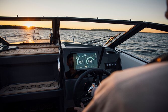 Exclusive Private Cruises on the Oslo Fjord - Middagsbukta: 40 minutes of local boat life