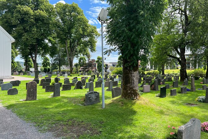 Fantastic E-bike Tour with the best views in Kristiansand - Fiskebrygga and Kilden’s bold architecture