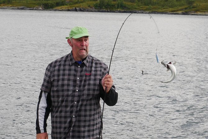 Fishing from shore - Lunch by the fire or in a Norwegian home