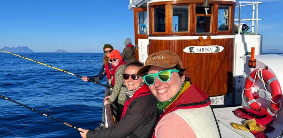 Fishing trip from Henningsvær - Catching your own lunch