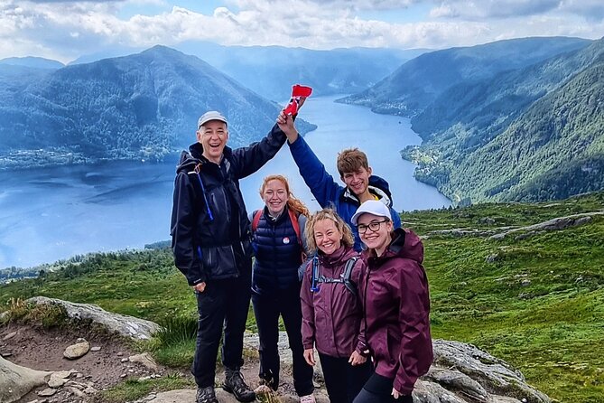 Fjord Hiking - Public tour - What to pack for Bergen’s changeable weather