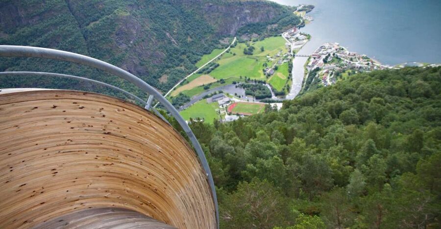 Flåm: Borgund Stave Church, Lærdal, and Stegastein Tour - Why this Flåm tour covers so much ground