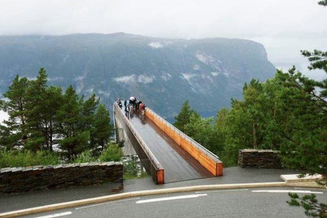 Flam: The Spectacular Stegastein Viewpoint Tour (Small Group) - Why Stegastein is worth the uphill ride