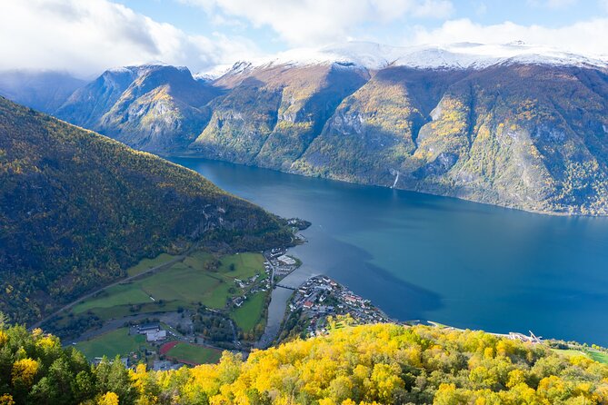 Flam: The Spectacular Stegastein Viewpoint Tour (Small Group) - Who should choose this viewpoint tour?