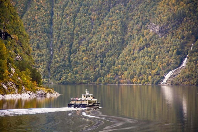 From Ålesund: Round Trip Fjord Cruise to Geirangerfjord - Comfort, Access, and What to Bring
