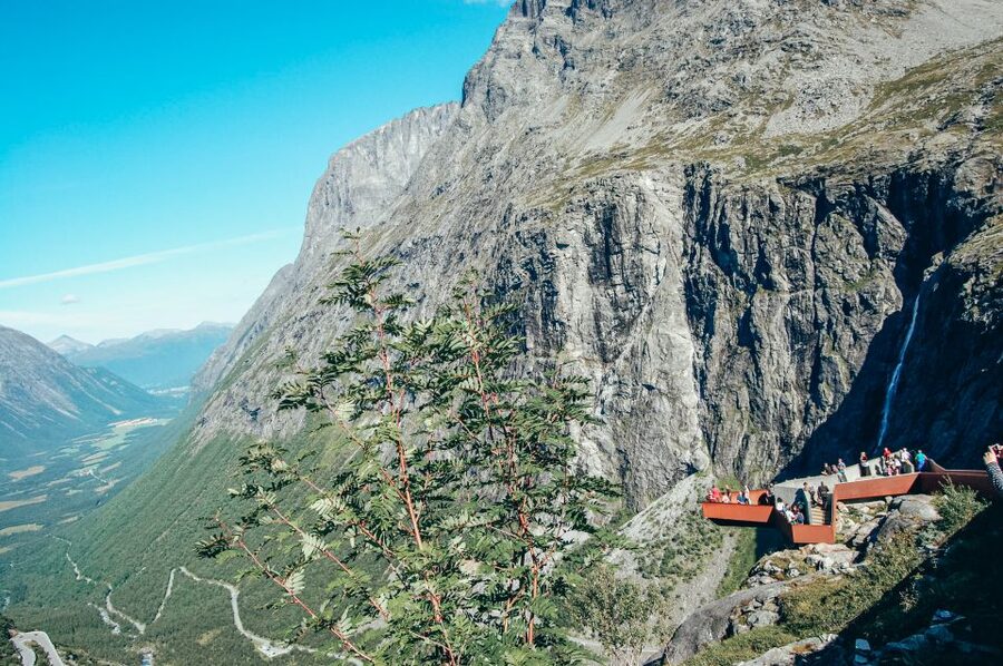From Ålesund: Trollstigen Sightseeing Village & Fjord Tour - Finding the bus at Prestebrygga Cruise Pier
