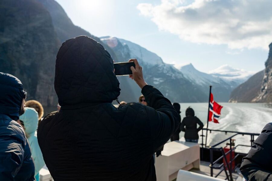 From Ålesund: Winter Fjord Cruise to Geirangerfjord - The 327-step Waterfall Walk